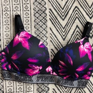 ⚠️ SALE ⚠️ VS PINK lightly padded wireless bra